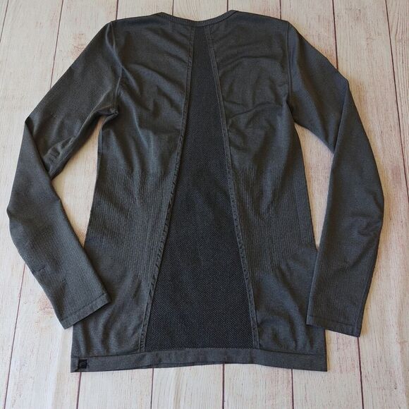 Fabletics Eureka Fitted Seamless Crew Neck Top sz L - Picture 5 of 12